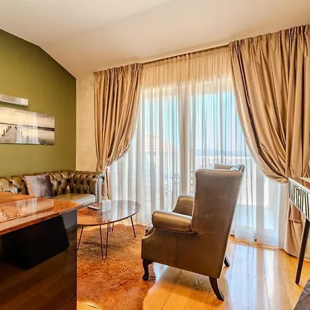 Awesome In With Sauna 아파트 Sukošan