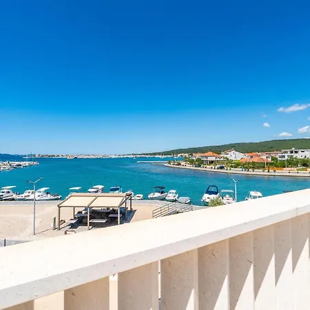 아파트 Awesome In With Sauna